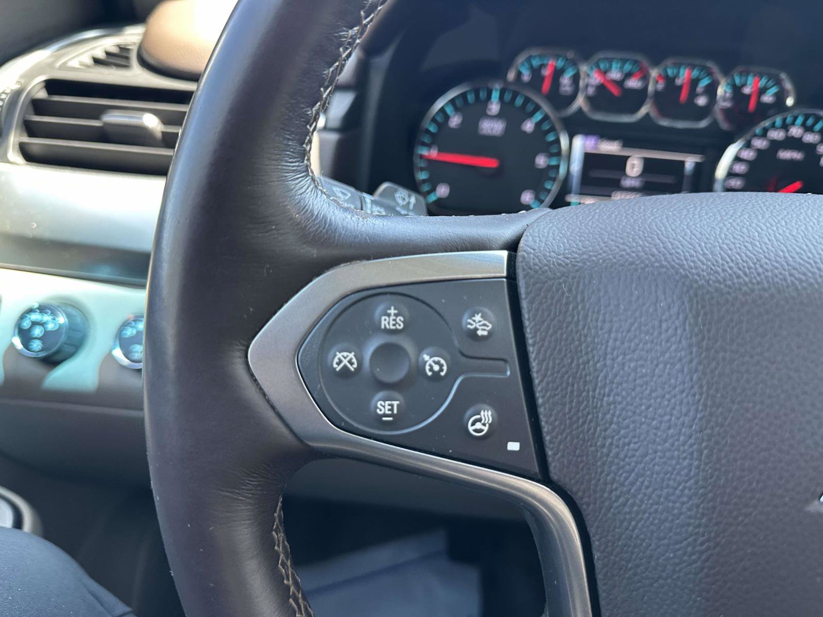 Used 2016 Chevrolet Tahoe LT image 31