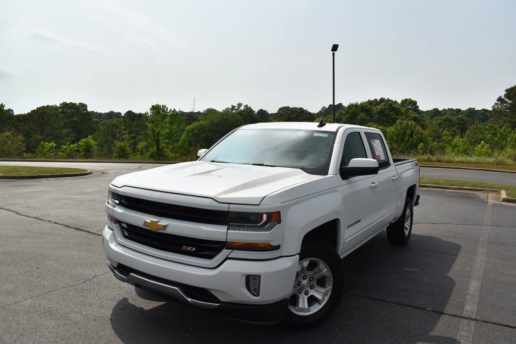 Used 2017 Chevrolet Silverado 1500 LT w/ All Star Edition AWD/4WD image 5