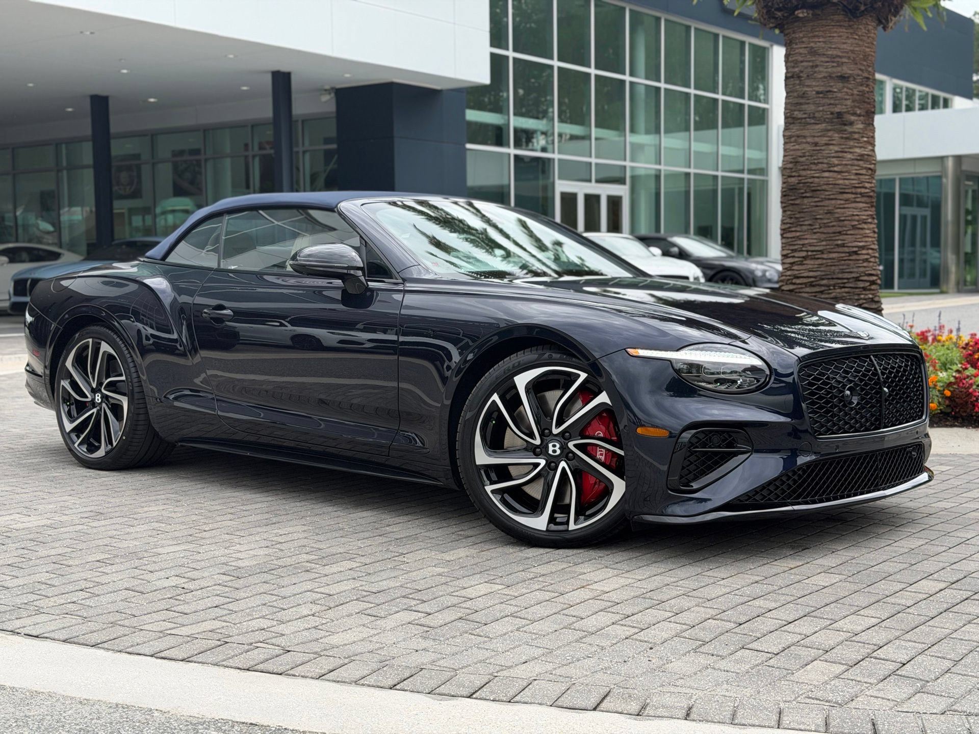New 2026 Bentley Continental GTC AWD/4WD image 7