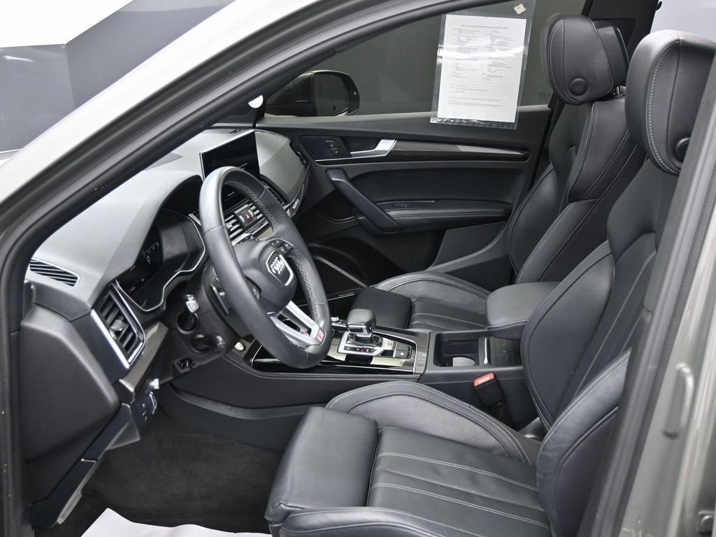 Used 2023 Audi SQ5 Prestige w/ Prestige Package image 18
