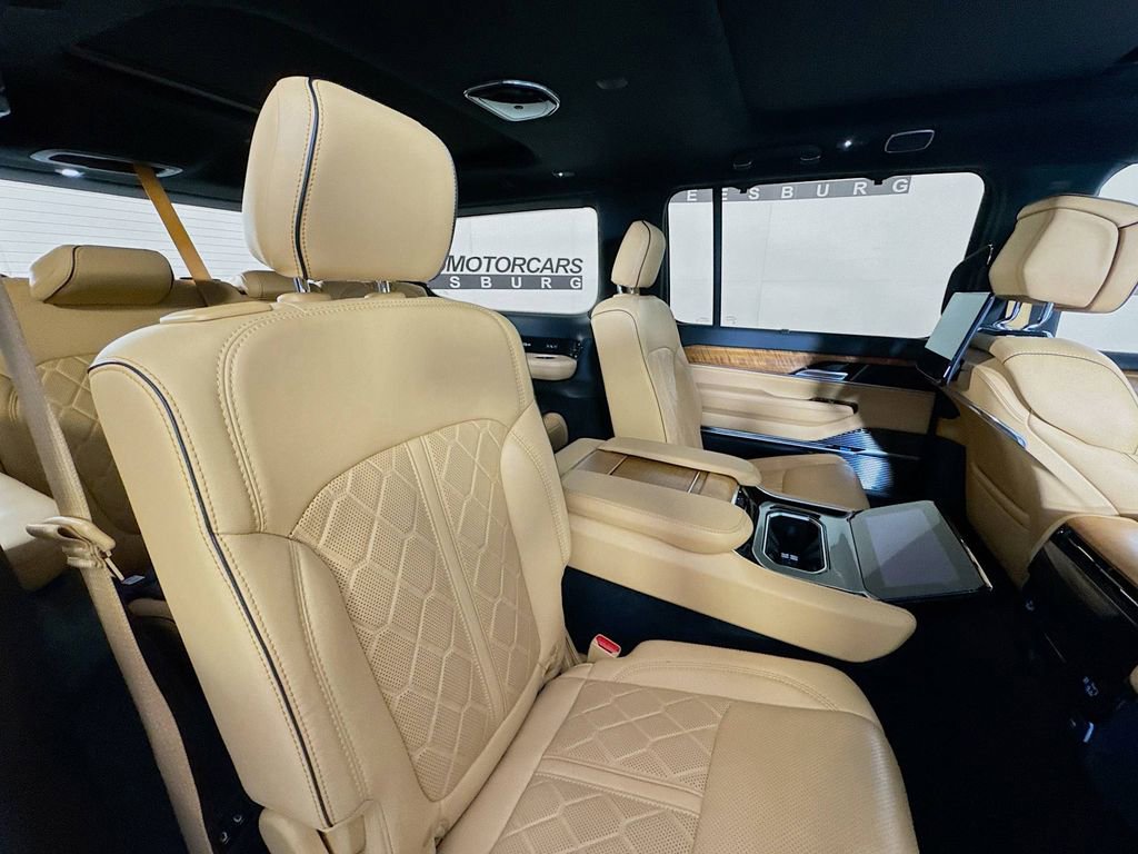 Used 2024 Jeep Grand Wagoneer Series III w/ Rear Seat Video Group 1 image 31