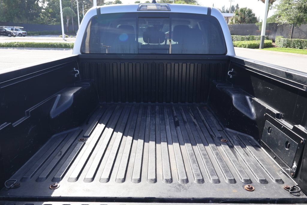 Used 2021 Toyota Tacoma SR5 RWD image 22