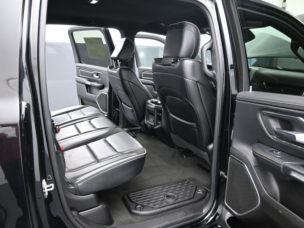 Used 2024 RAM 1500 Laramie image 13