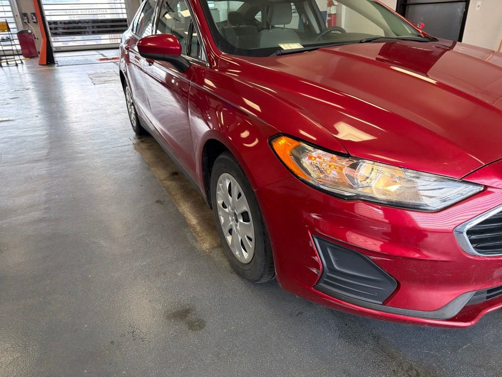 Used 2020 Ford Fusion S FWD image 1