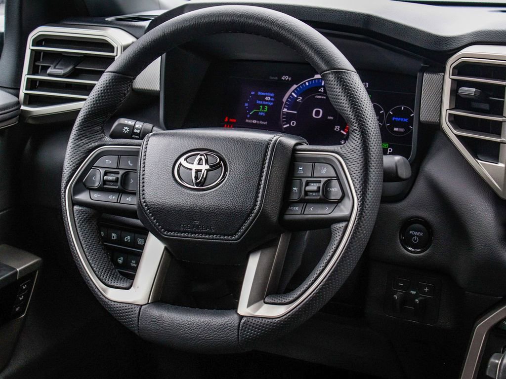Used 2025 Toyota Tundra Limited AWD/4WD image 24
