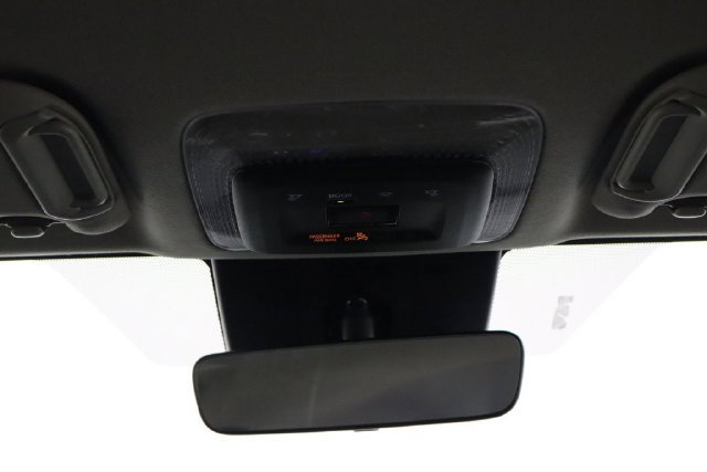 Used 2025 Toyota Prius LE FWD image 27