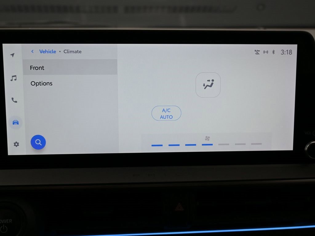 Used 2024 Toyota Prius XLE image 24