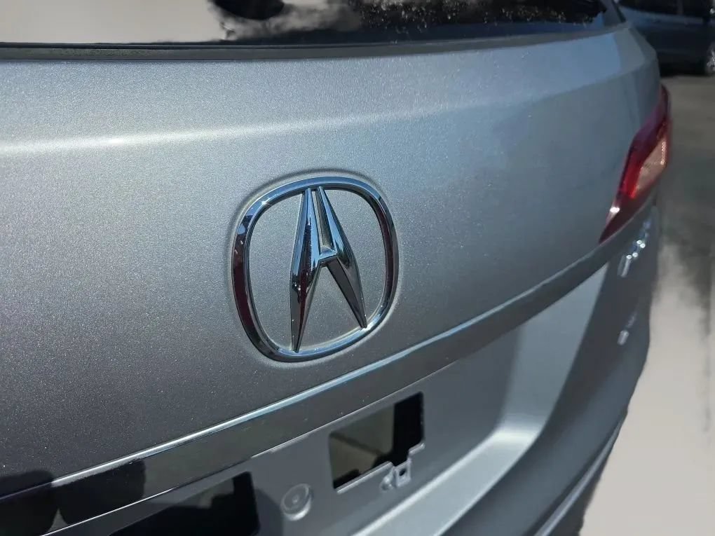 Used 2018 Acura RDX w/ Tech & AcuraWatch Plus Pack AWD/4WD image 10