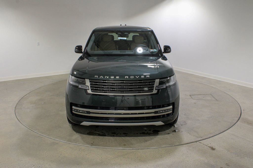 New 2026 Land Rover Range Rover Long Wheelbase SE image 8