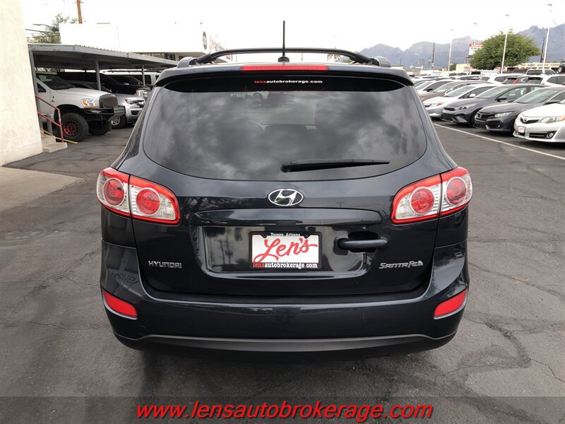Used 2010 Hyundai Santa Fe SE FWD image 7