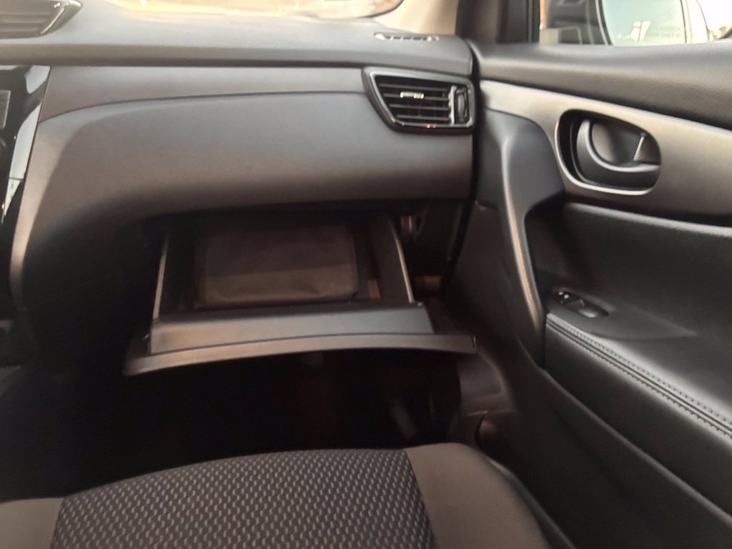 Used 2021 Nissan Rogue Sport S AWD/4WD image 40