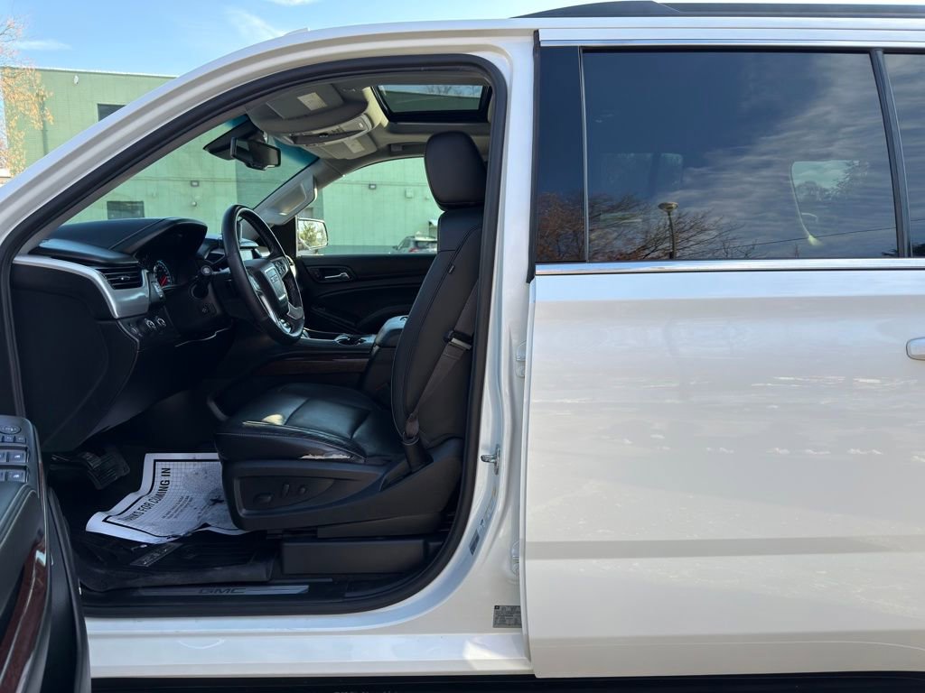 Used 2017 GMC Yukon XL SLT w/ Open Road Package image 13