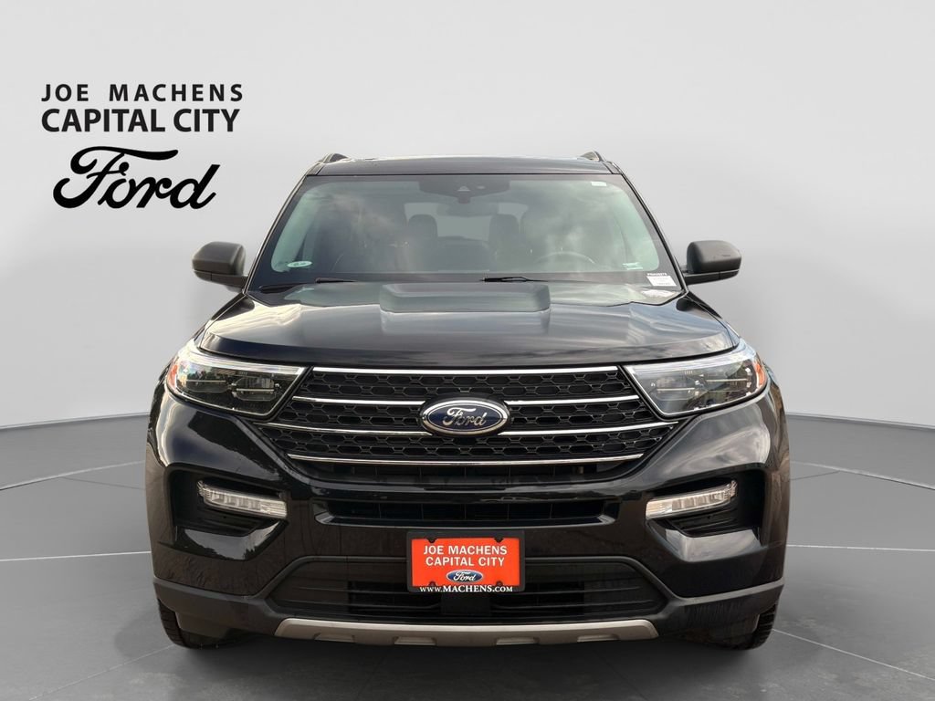 Used 2023 Ford Explorer XLT w/ Equipment Group 202A AWD/4WD image 10