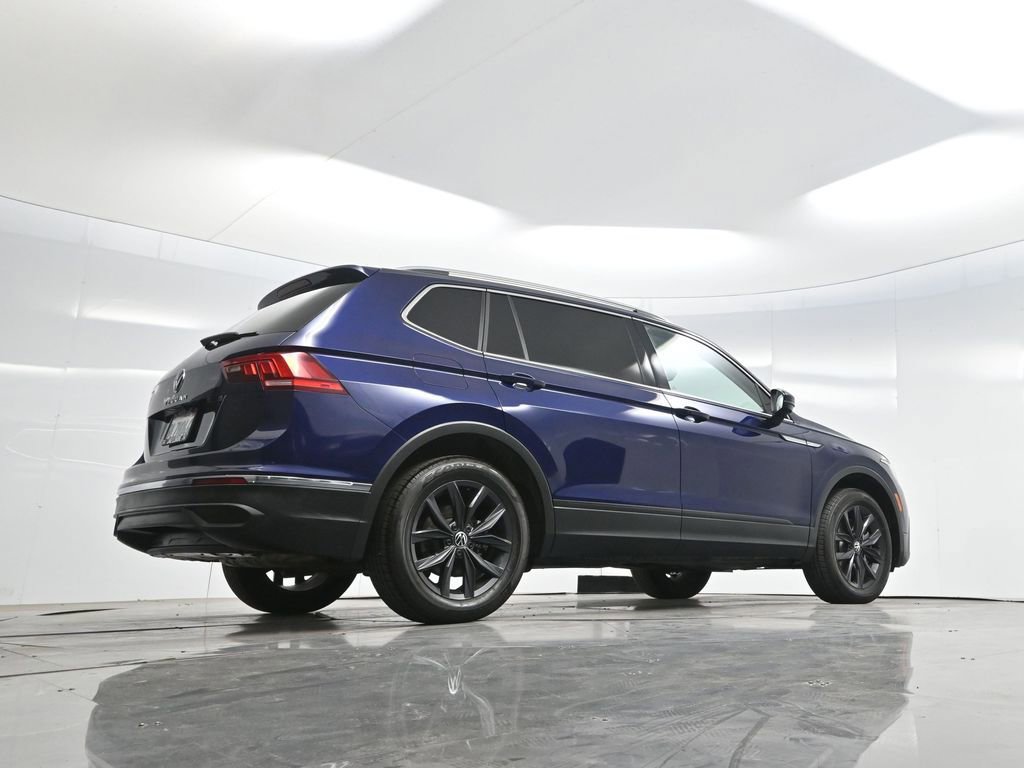 Used 2024 Volkswagen Tiguan SE image 55