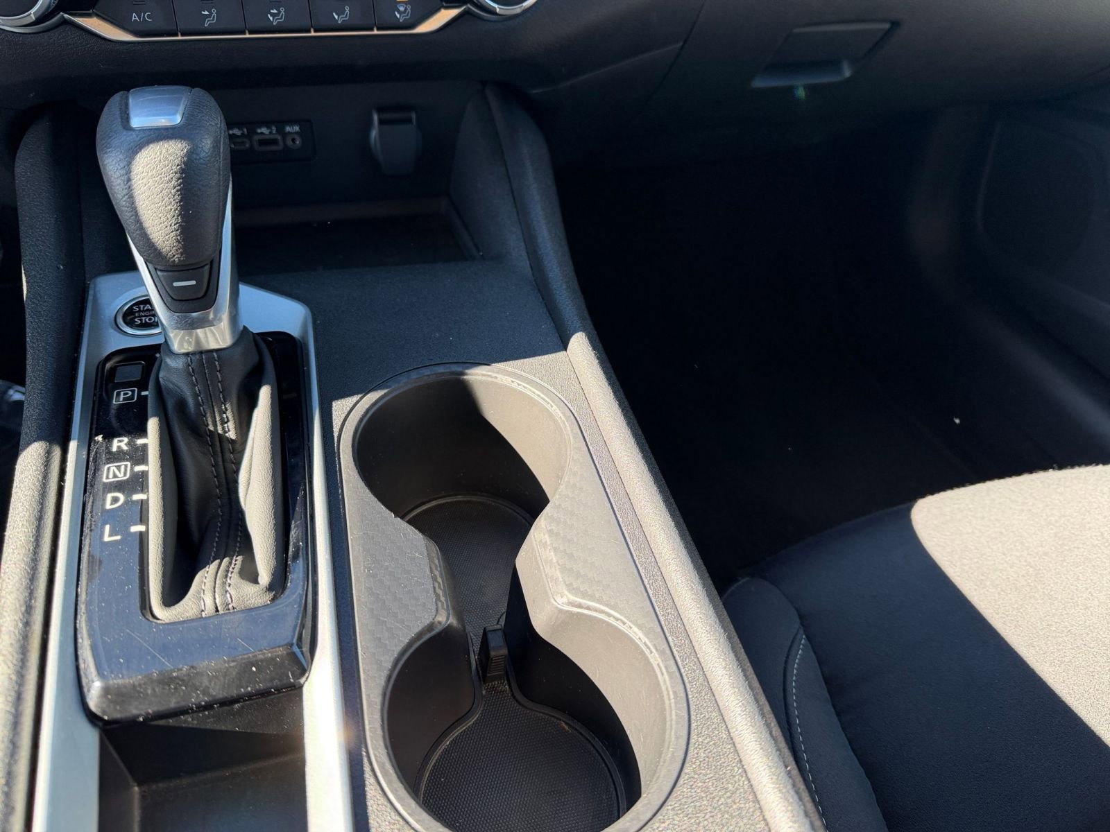 Used 2025 Nissan Altima 2.5 SV image 40