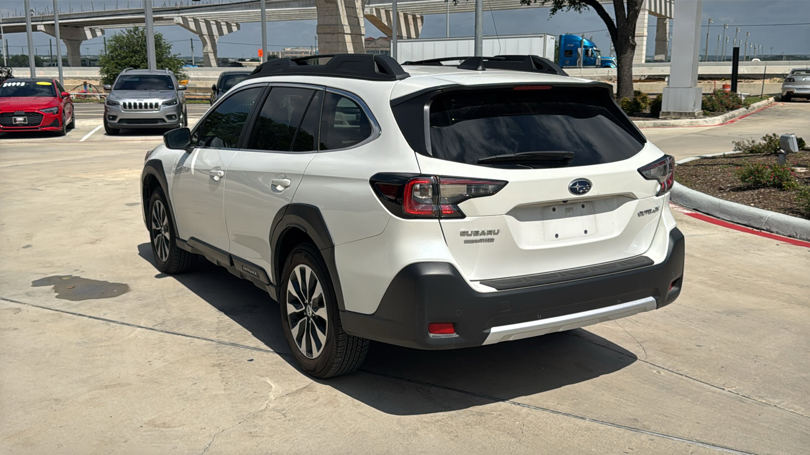 Used 2024 Subaru Outback Limited AWD/4WD image 5