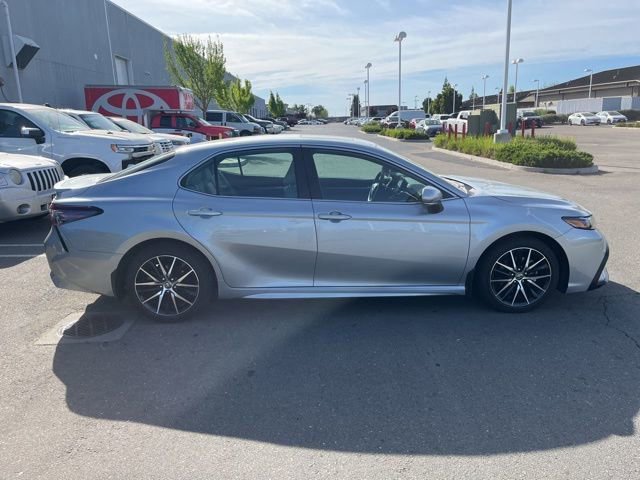 Used 2023 Toyota Camry SE w/ Audio Upgrade Package image 8