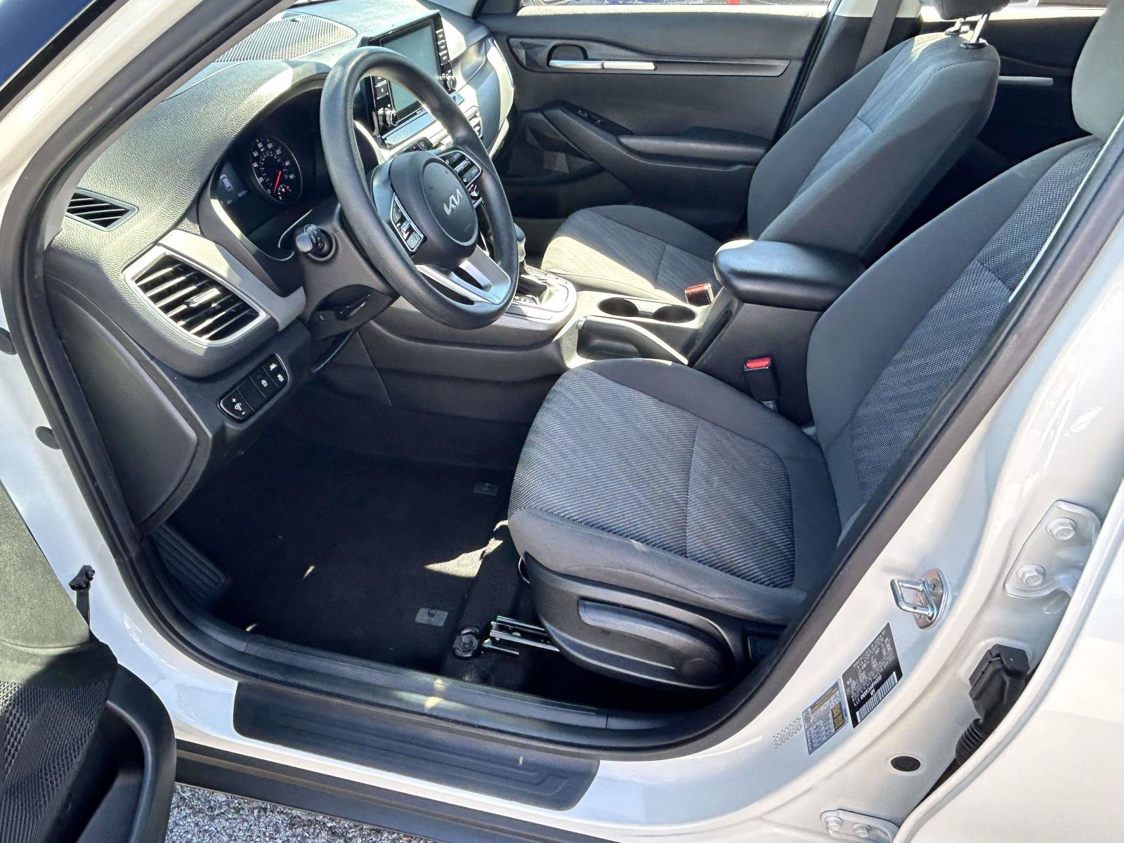 Used 2023 Kia Seltos LX AWD/4WD image 10