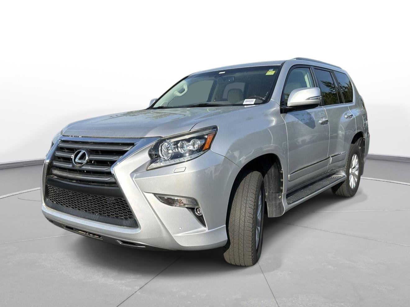 Used 2017 Lexus GX 460 image 2