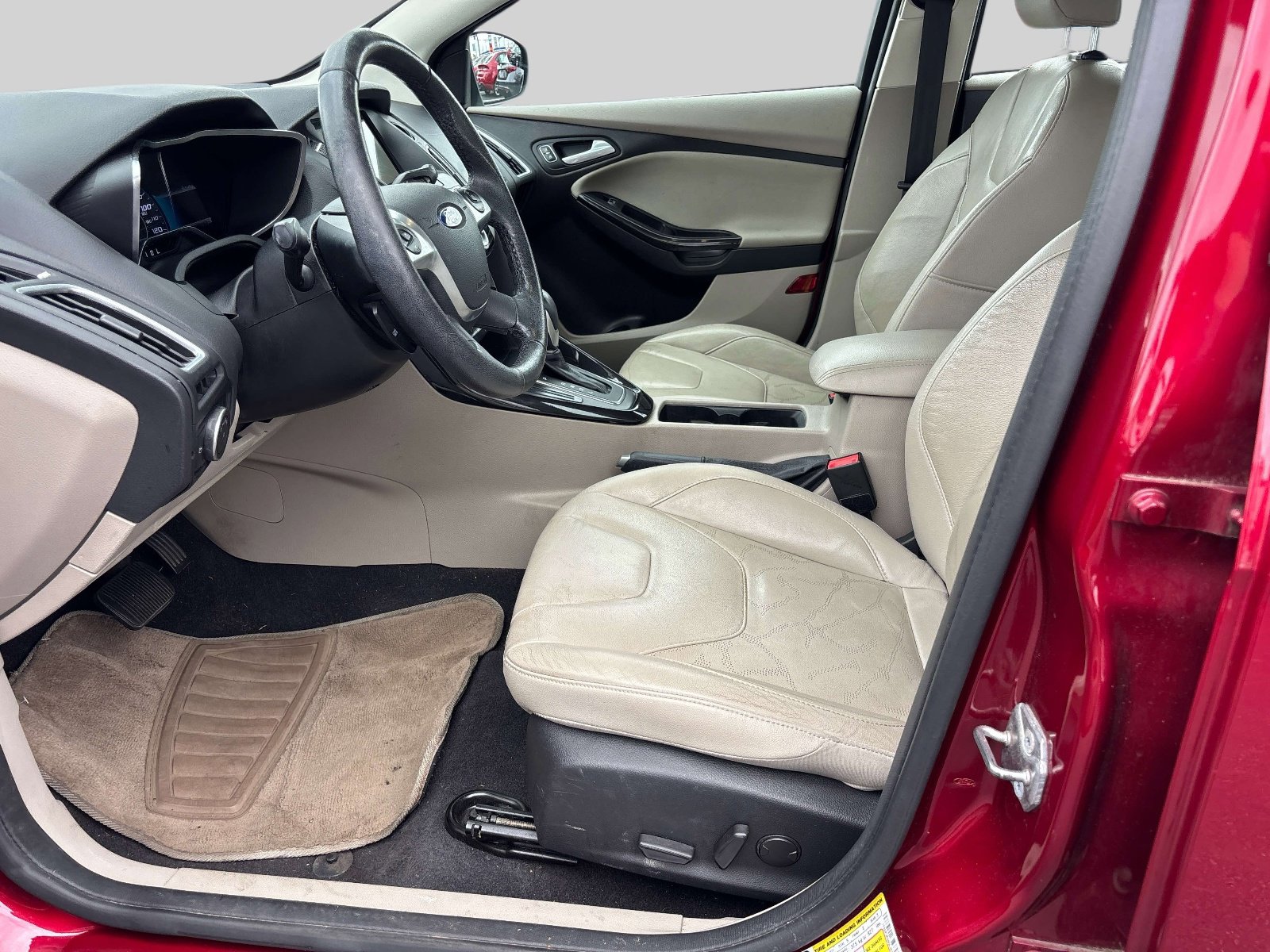 Used 2016 Ford Focus Electric Hatchback image 6