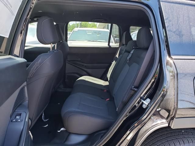 New 2026 Jeep Cherokee Laredo AWD/4WD image 7
