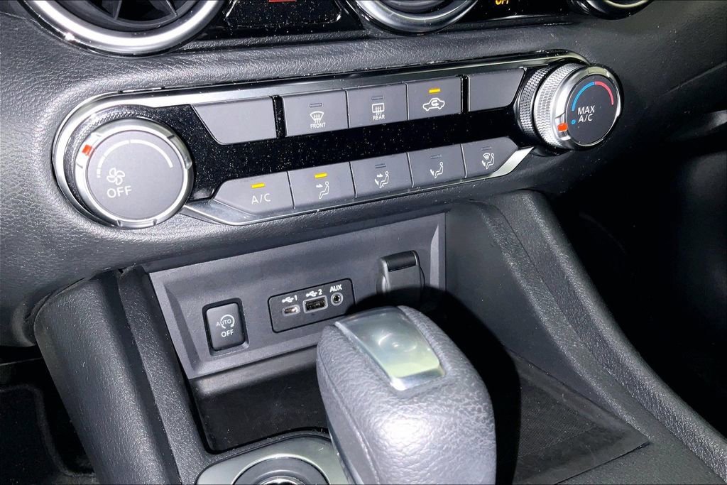 Used 2024 Nissan Sentra SV image 32