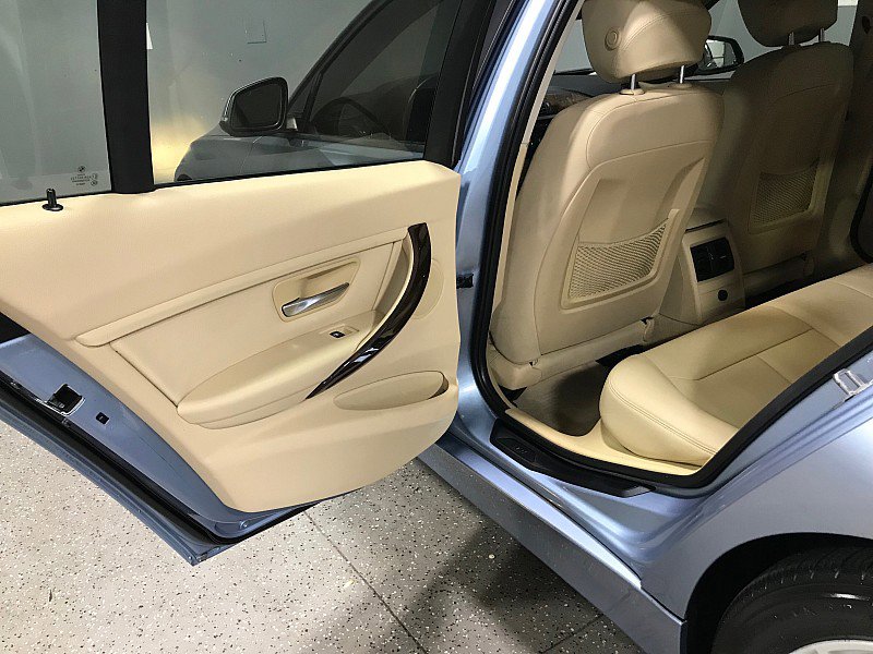 Used 2013 BMW 328i Sedan RWD image 18