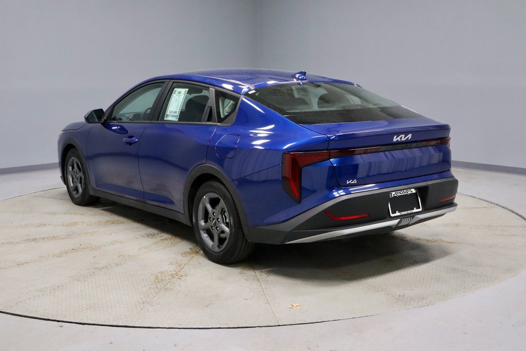 Used 2025 Kia K4 LXS image 8