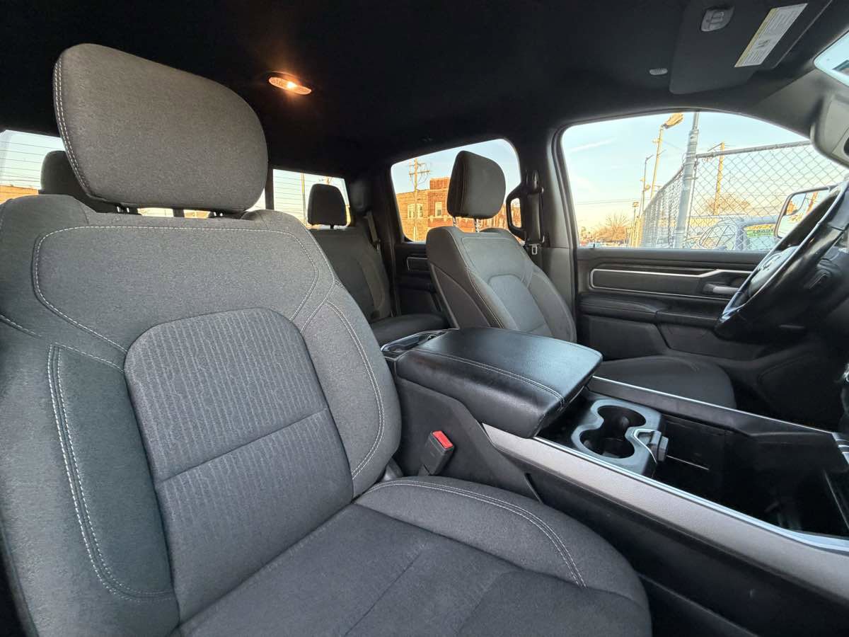 Used 2019 RAM 1500 Big Horn AWD/4WD image 18