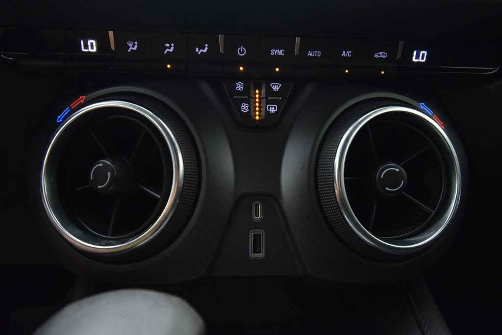 Used 2021 Chevrolet Blazer LT FWD image 34