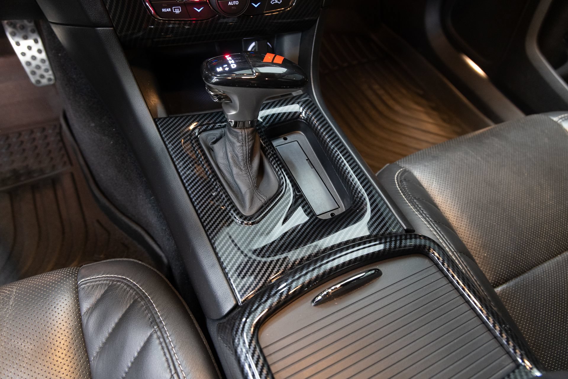 Used 2019 Dodge Charger SRT Hellcat w/ Harman/Kardon Audio Group RWD image 19