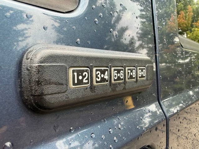 Used 2004 Ford F350 4x4 Crew Cab Super Duty image 12