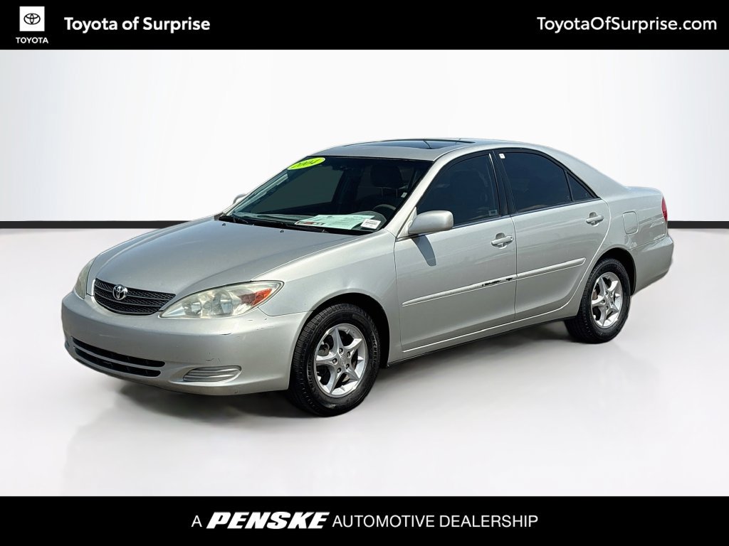 Used 2004 Toyota Camry LE FWD image 1