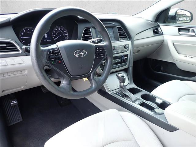 Used 2017 Hyundai Sonata Sport FWD image 8