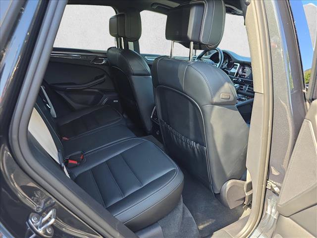 Used 2023 Porsche Macan GTS AWD/4WD image 11