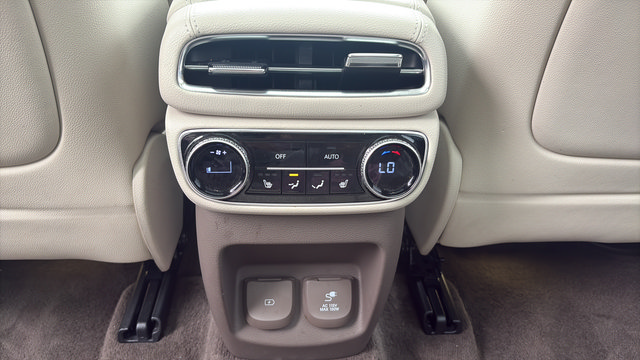 Used 2023 Genesis GV80 2.5T w/ Prestige Package AWD/4WD image 37