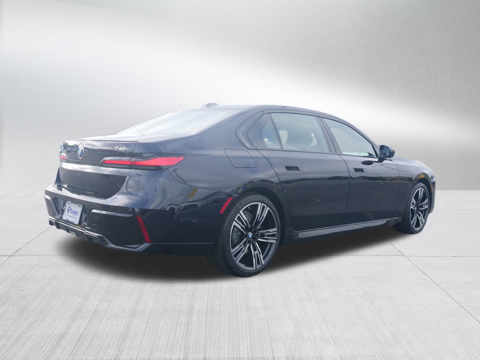 New 2025 BMW 740i w/ Premium Package image 3