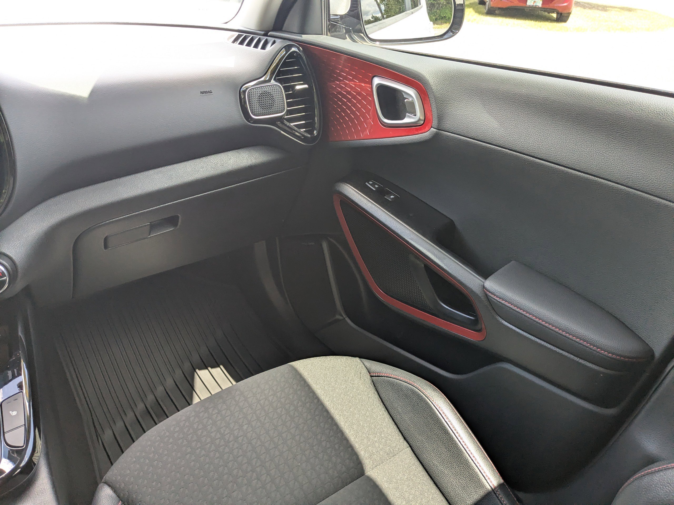 Used 2023 Kia Soul GT-Line w/ GT-Line Technology Package FWD image 15