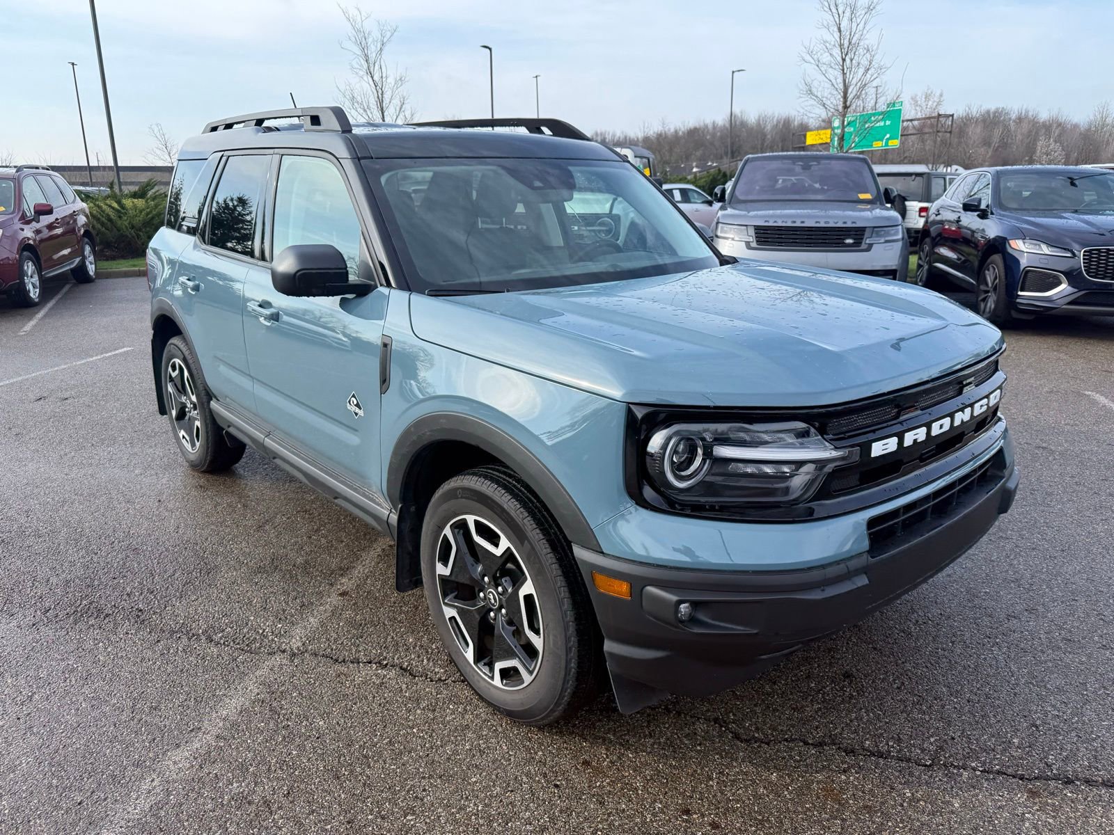 Used 2023 Ford Bronco Sport Outer Banks image 3