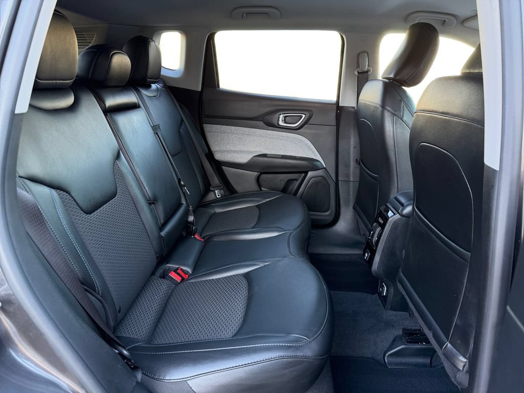 Used 2022 Jeep Compass Latitude FWD image 20