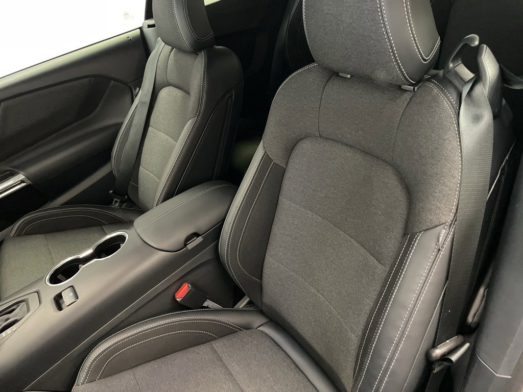 Used 2024 Ford Mustang Convertible image 13