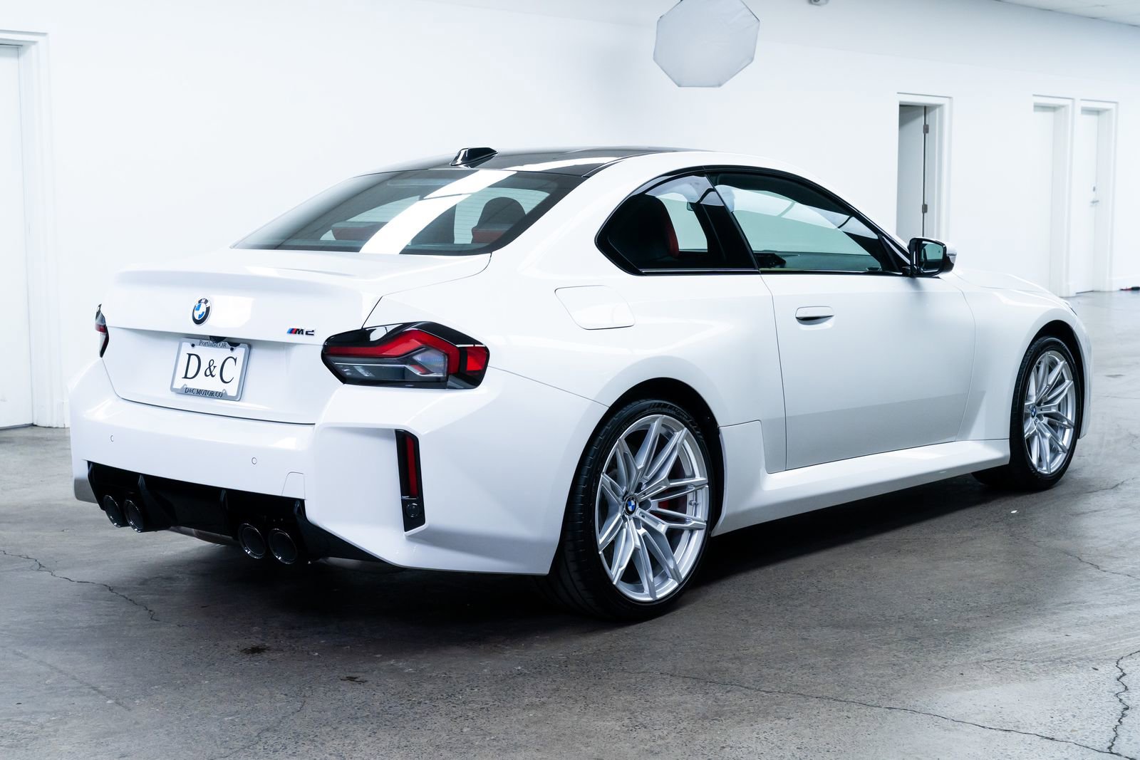 Used 2025 BMW M2 w/ Lighting Package image 6