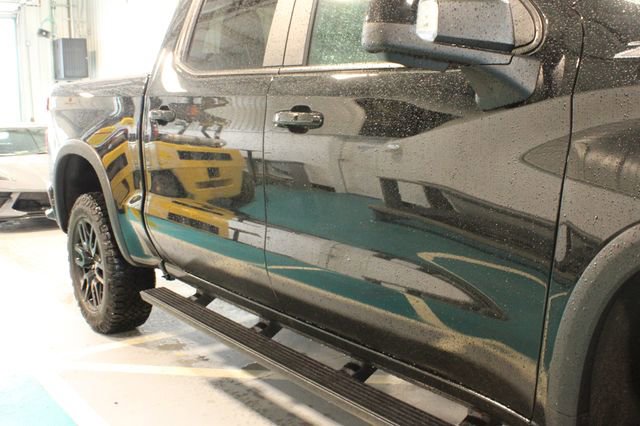 Used 2025 Chevrolet Silverado 1500 ZR2 w/ Technology Package AWD/4WD image 44