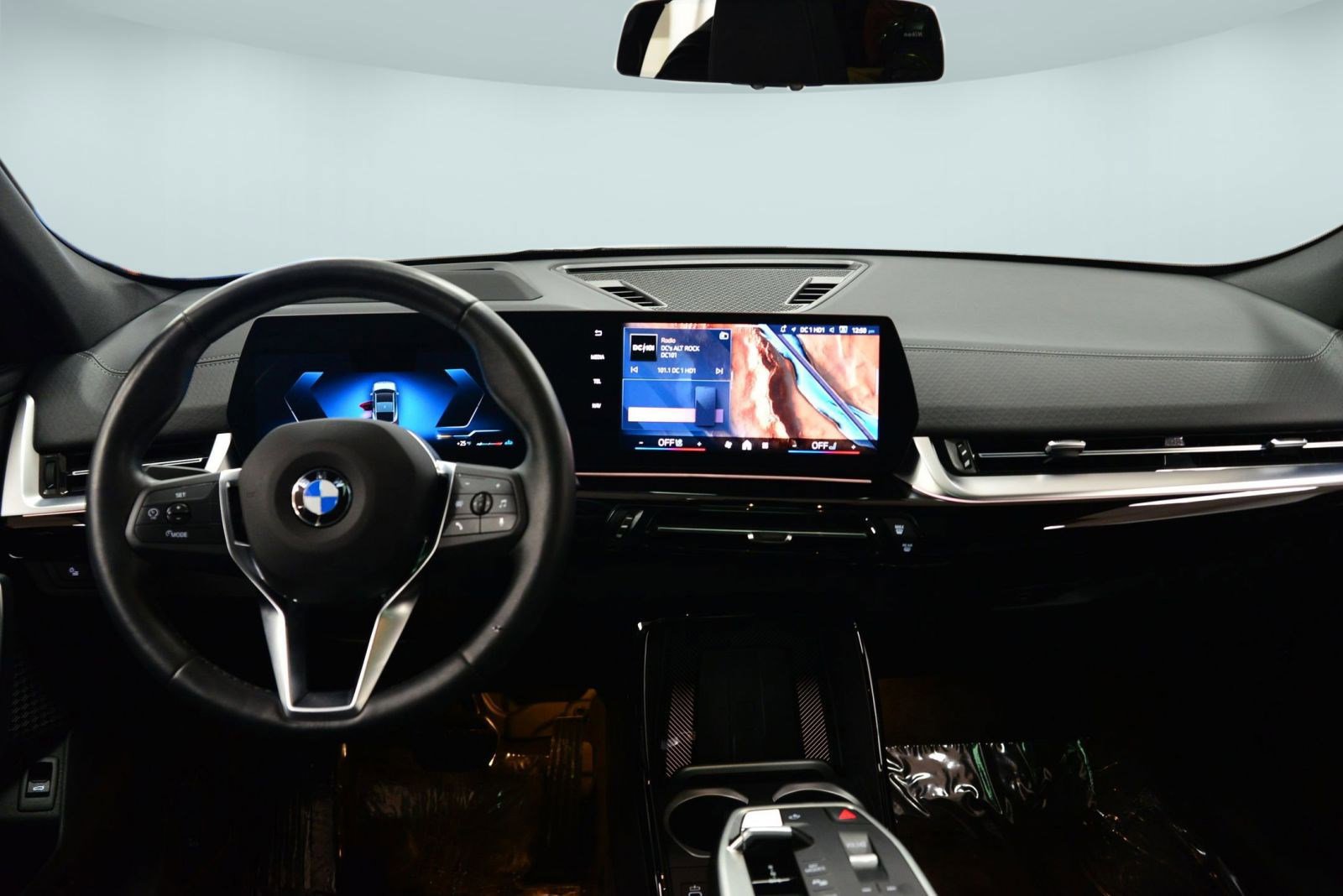 Certified 2025 BMW X2 xDrive28i image 23