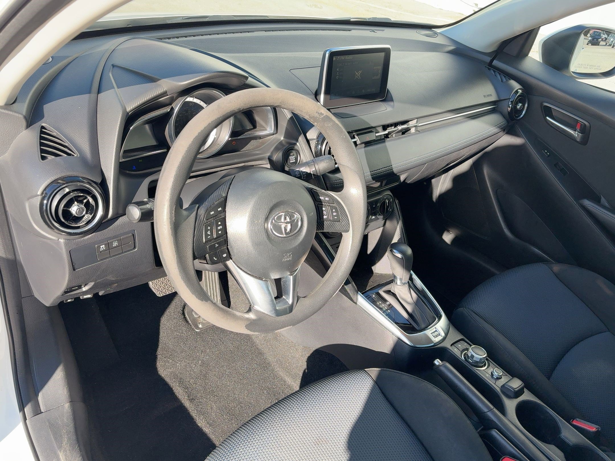 Used 2017 Toyota Yaris iA image 4