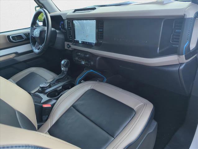 Used 2023 Ford Bronco Wildtrak image 24