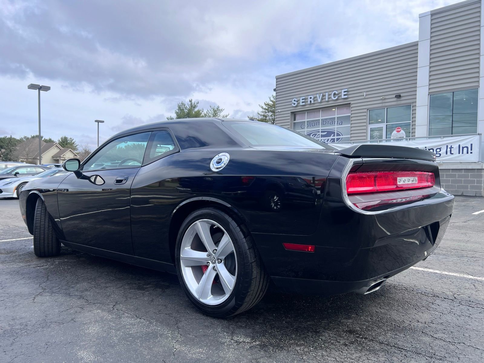 Used 2009 Dodge Challenger SRT8 w/ SRT Option Group II RWD image 5