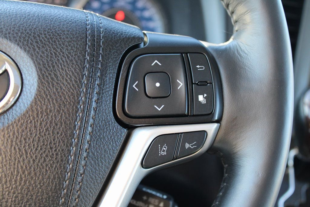 Used 2019 Toyota Sienna Limited w/ Carpet Mat Package AWD/4WD image 30