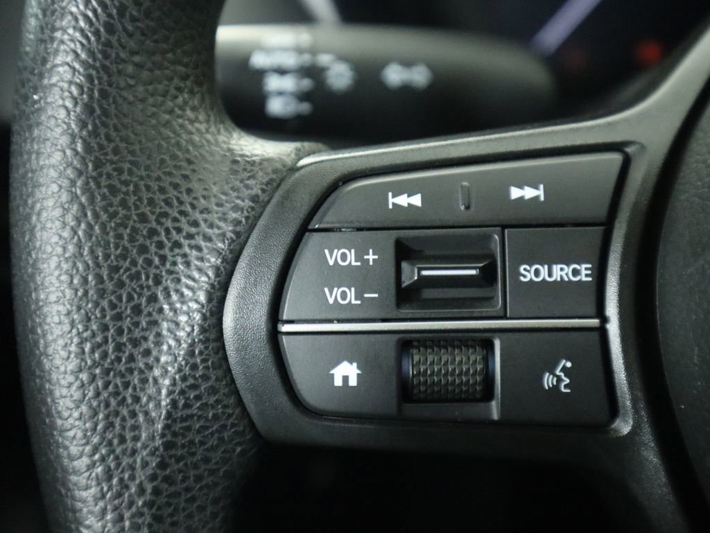 Used 2024 Honda HR-V LX image 11