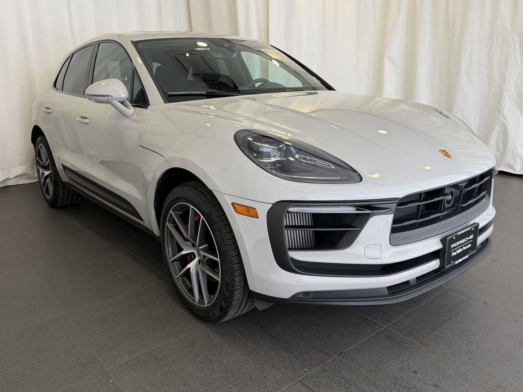 Used 2023 Porsche Macan S image 6
